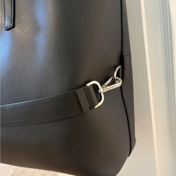 Away brand Black Leather Tote Bag - Picture 4 of 6